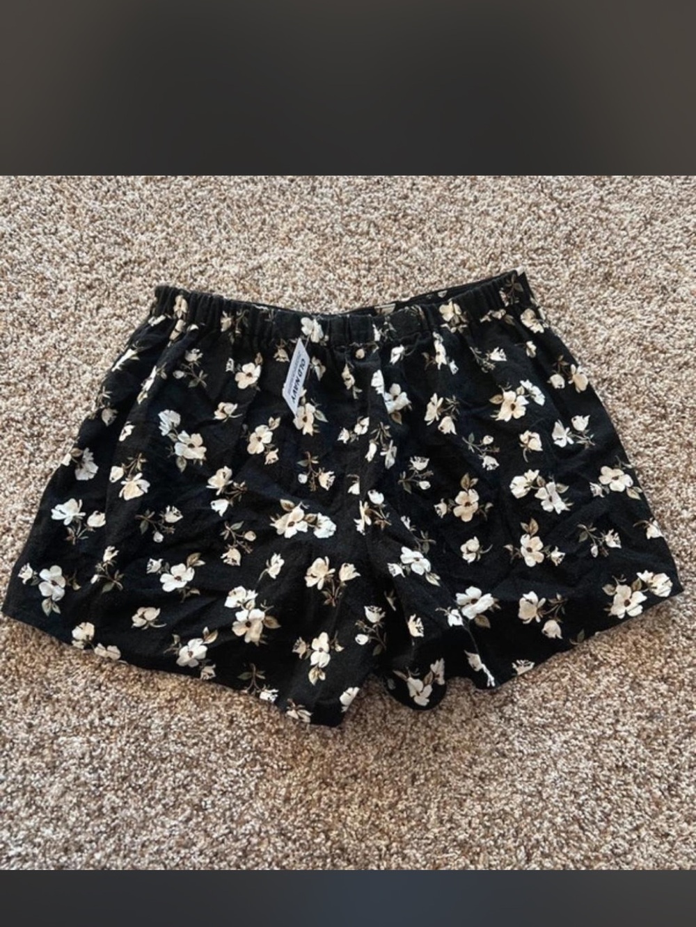 Old Navy Black Floral Skort with White Blossom Print - Picture 3 of 7